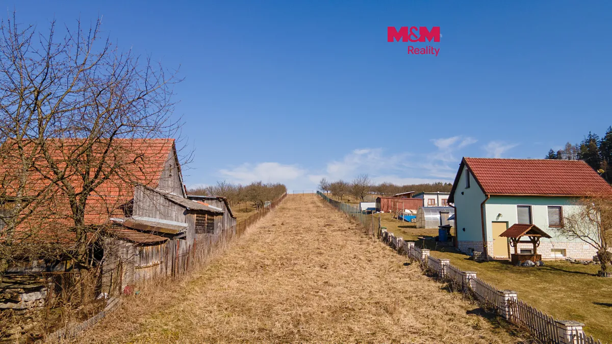 Prodej stavebního pozemku 1635 m²